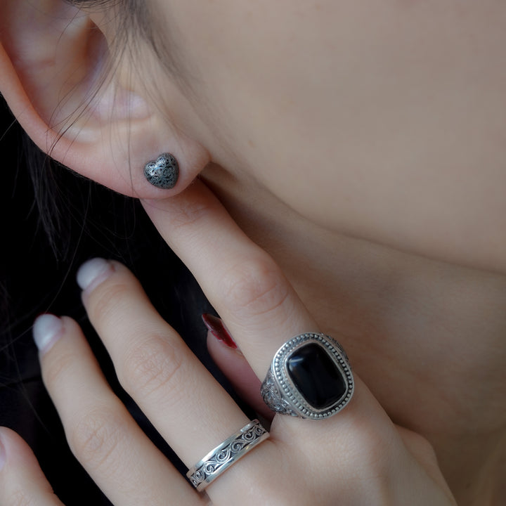 Kallisto tiny heart stud earrings in sterling silver_E1035B