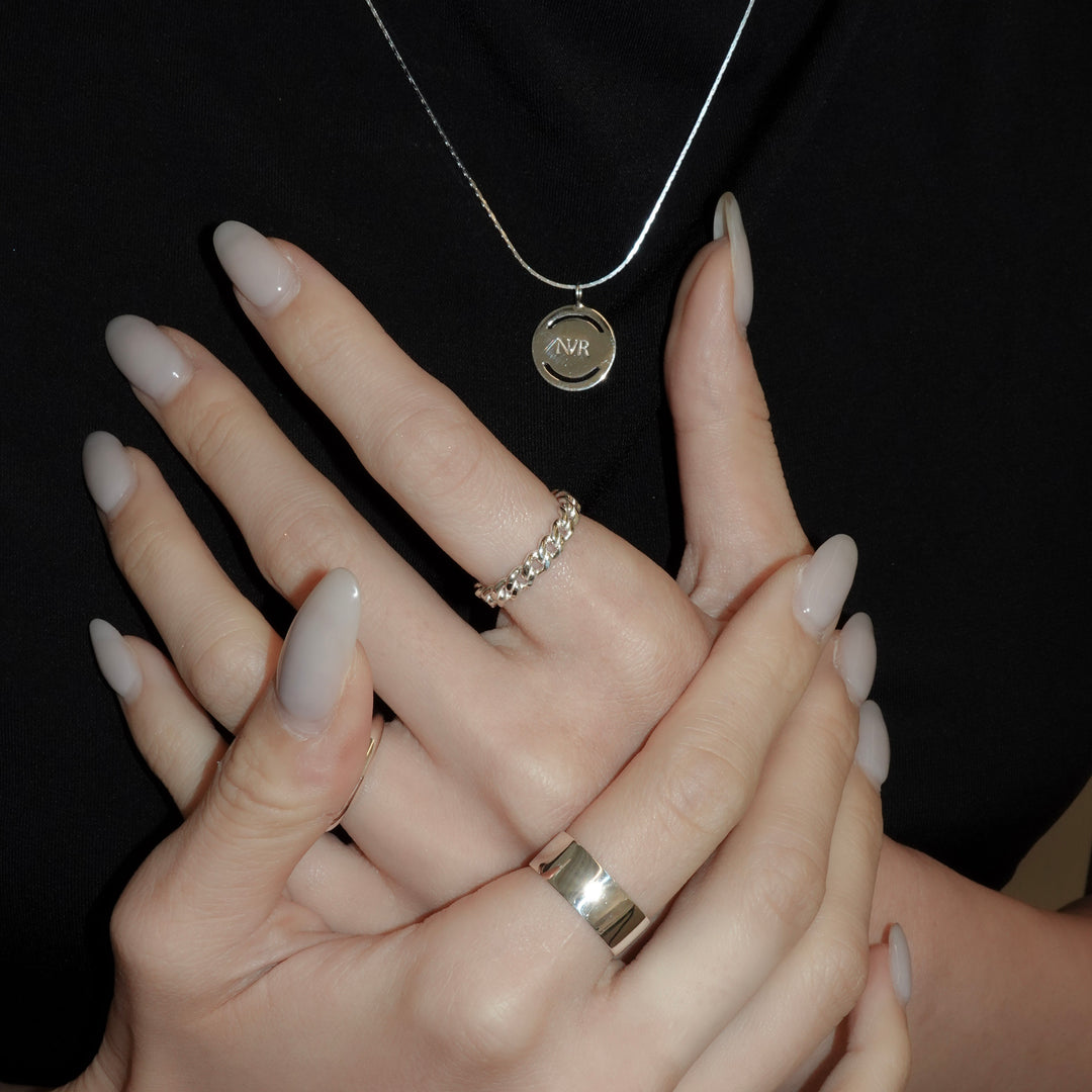 Circle Line Cut Charm Necklace