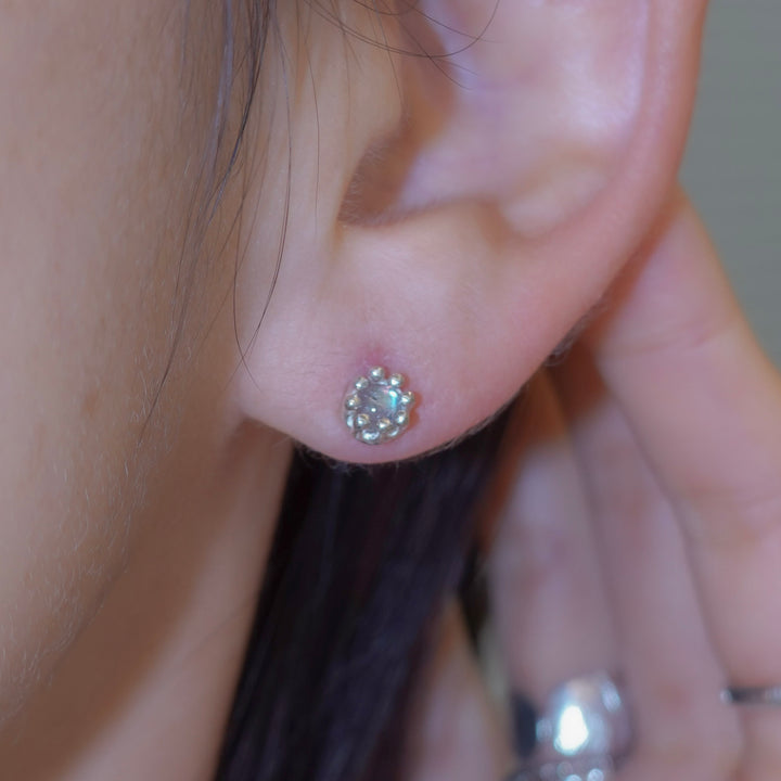 8 PLANETS Pierced Earring (GRAY)