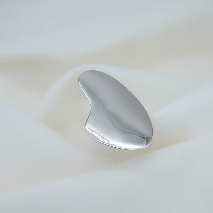 Surface Twist Pierced Earrings_Single