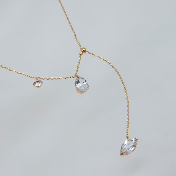 FALLING DEW LARIAT NECKLACE (SHORT)_K10YG