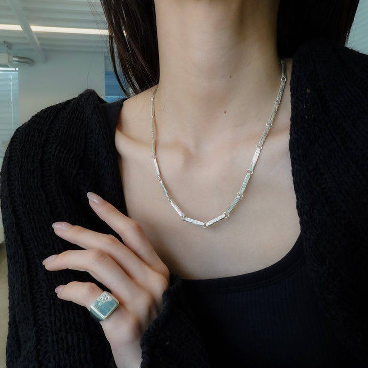 Hii Ring (White)