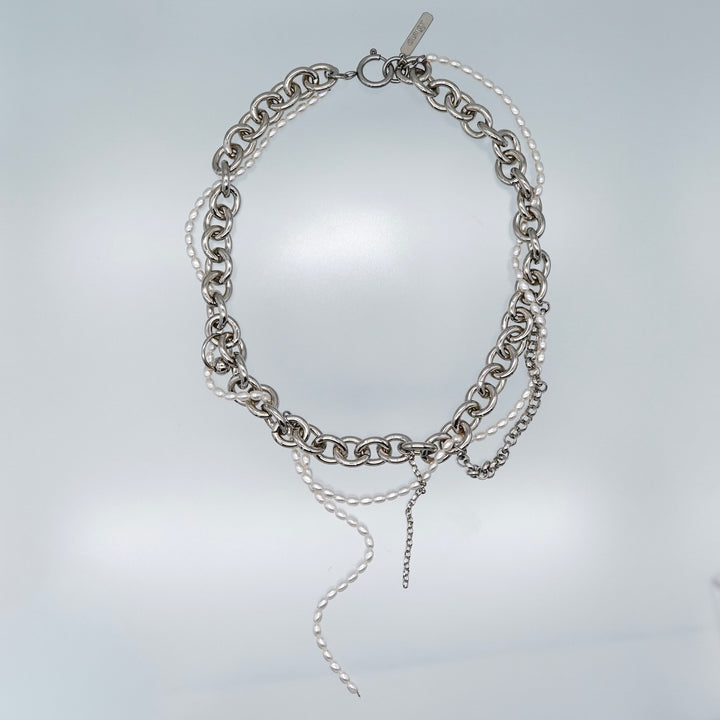 SALEM NECKLACE