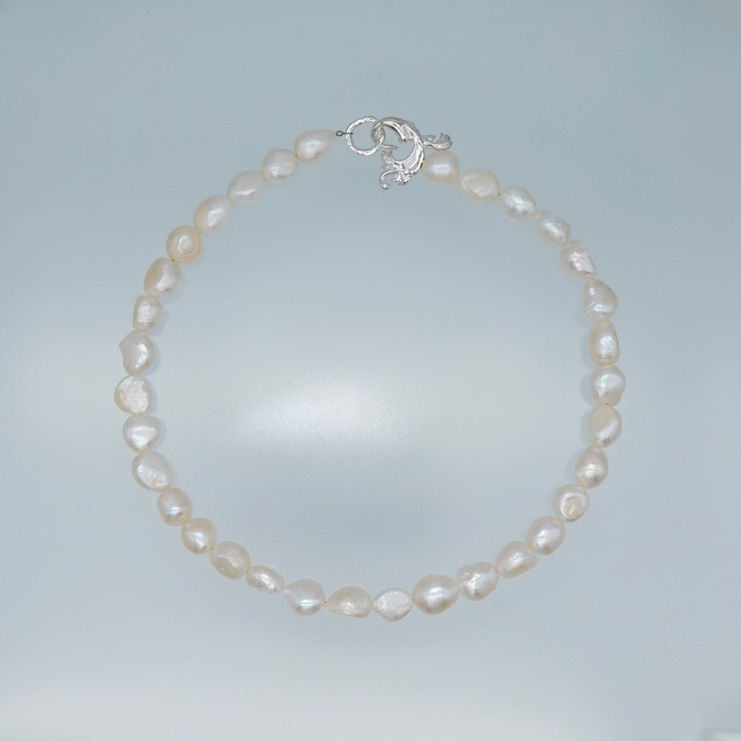 BAROQUE PEARL LEAF CLASSICAL NECKLACE