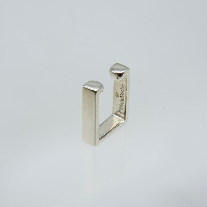 Square earcuff