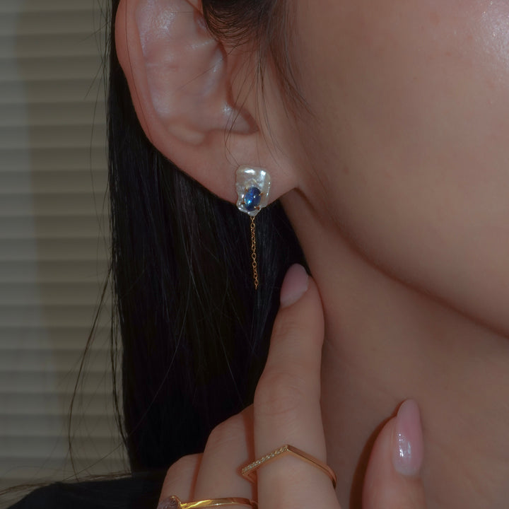 Katamimi pierced 60