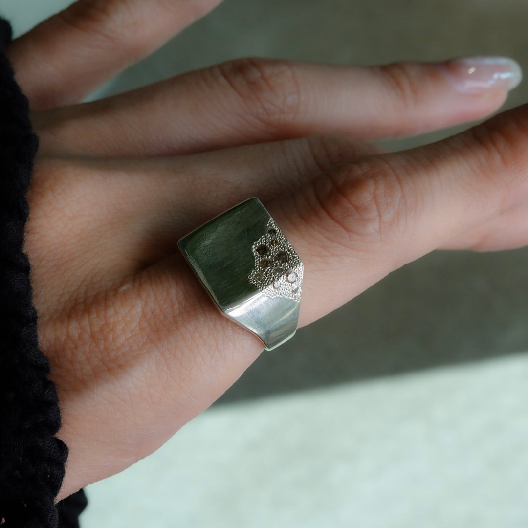 Hii Ring (Brown)