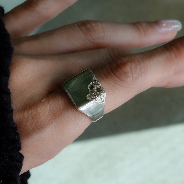 Hii Ring (Brown)