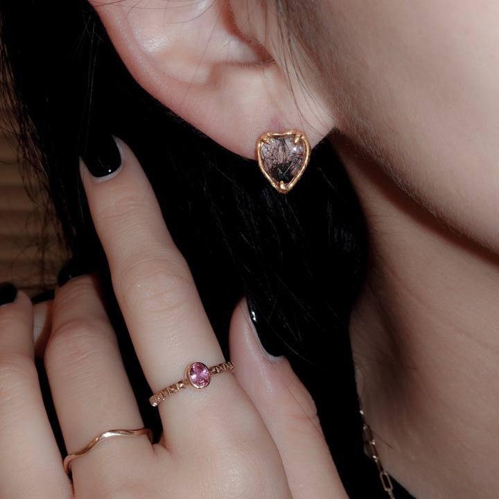 ラヴァハートルチルクオーツピアス(一点もの)