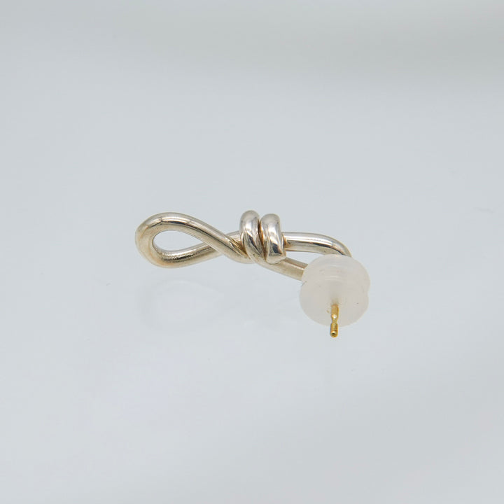 THREADS Silver Knot Pierced Earrings