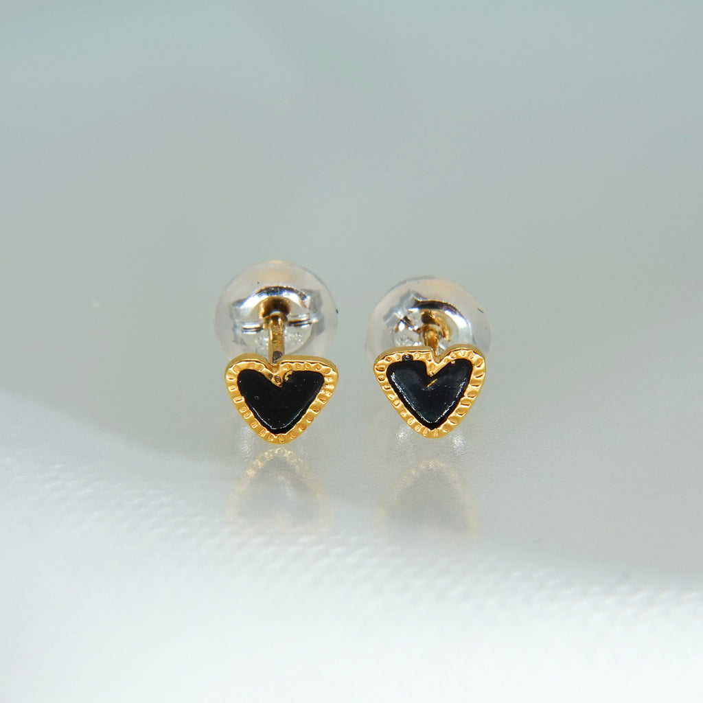 YU-KIN TINY HEAT EARRINGS