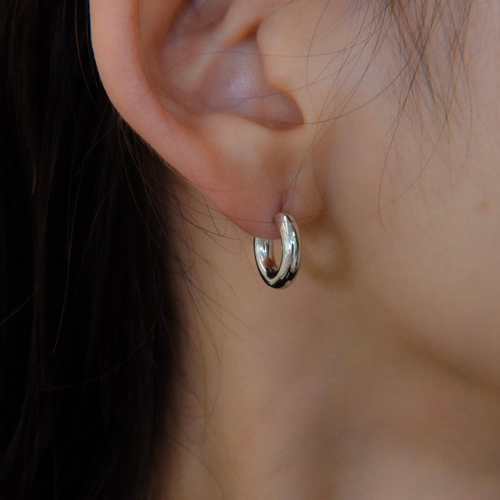 Silver pierced earrings SMA18ピアス