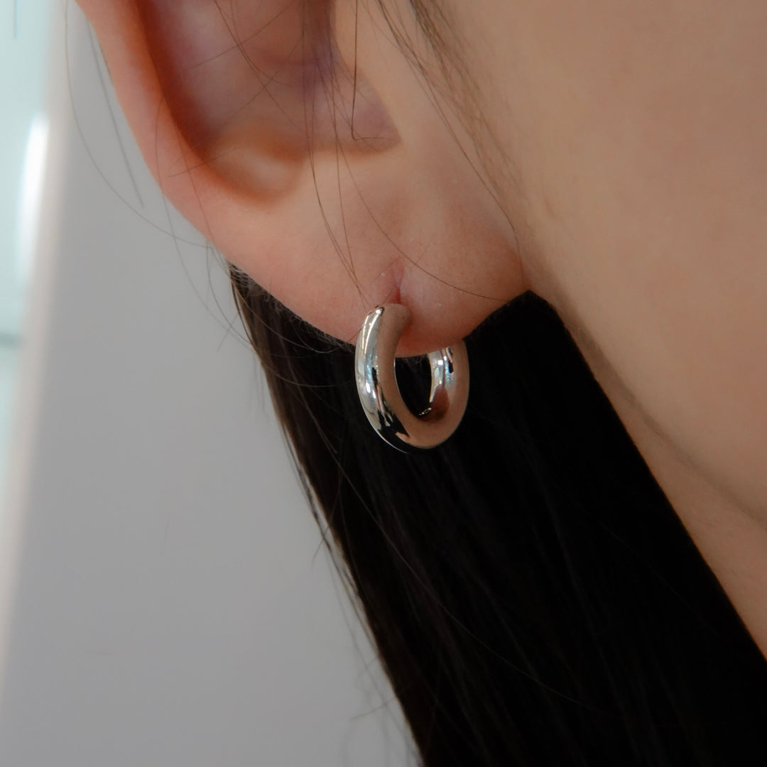 Silver pierced earrings SMA18ピアス