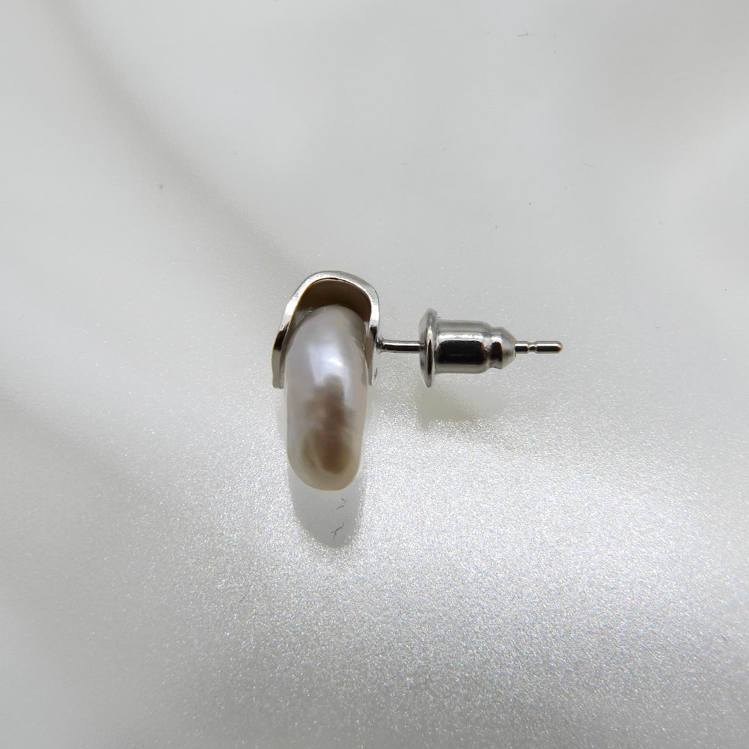 HASAMU pierced earring pearl
