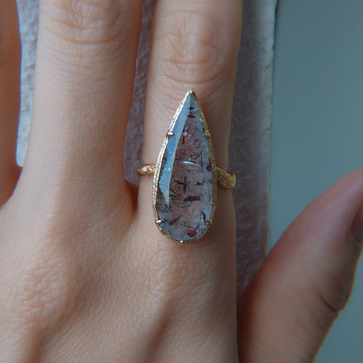 1619_Lepidocrocite in Quartz