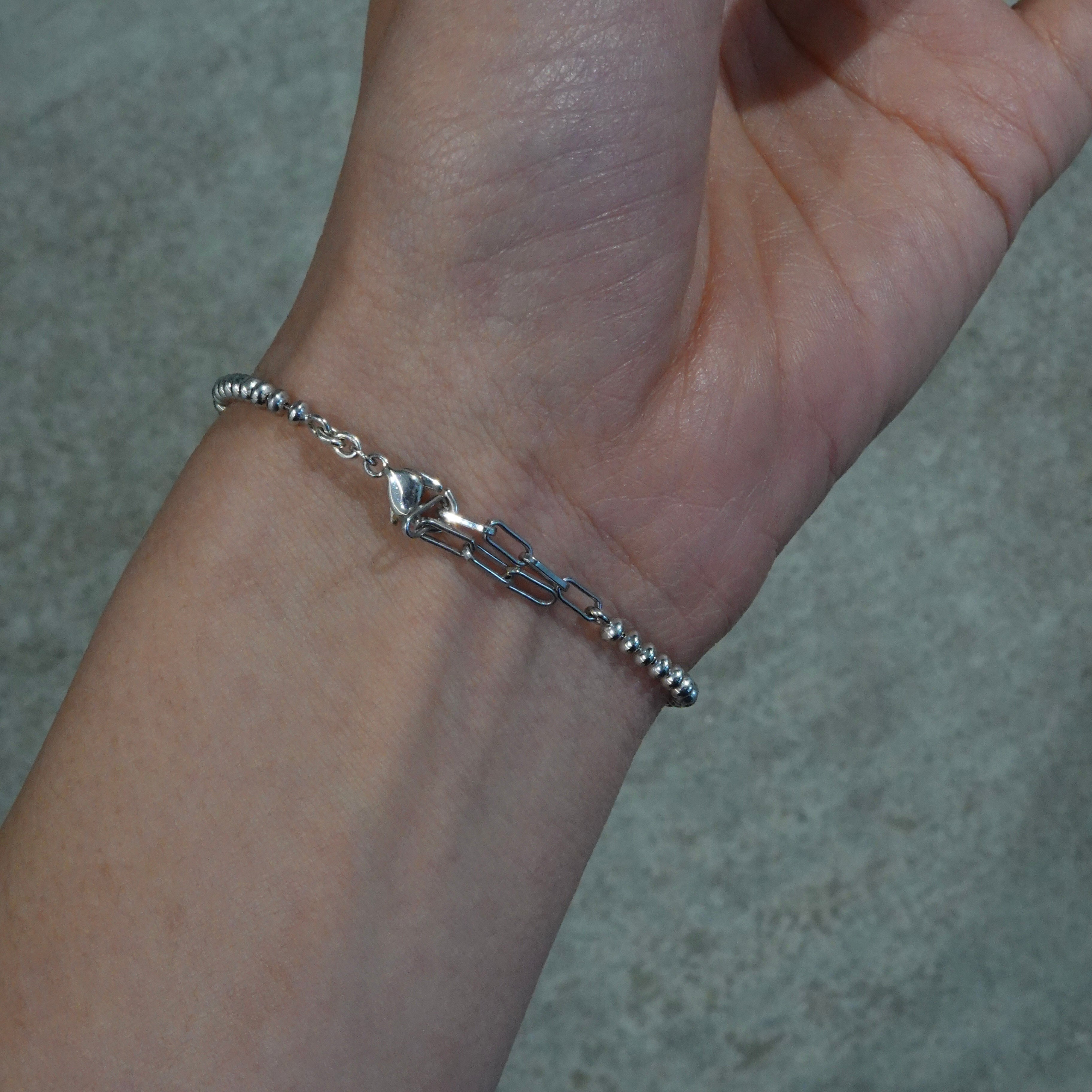 THREADS Silver Cross Bracelet – unigem