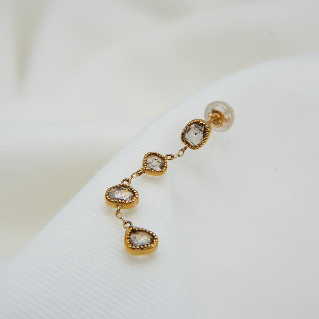 Sparkle Pierced Earring