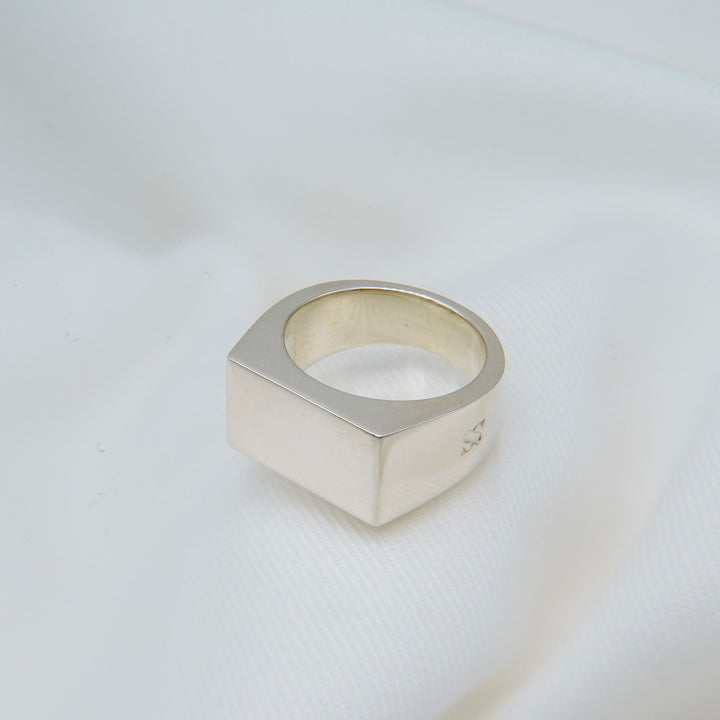 "Proto" signet ring (SILVER)