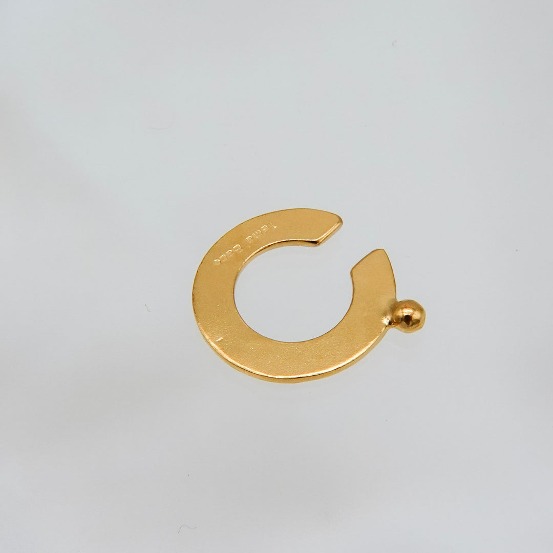Logo "C."