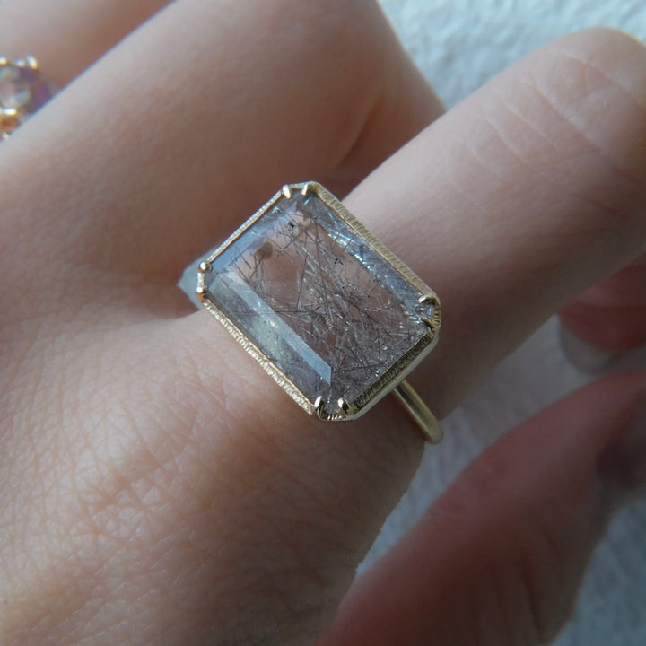 1884_Red Rutilated in Quartz