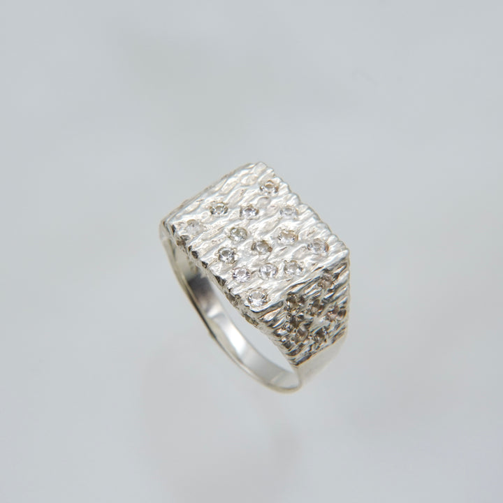 Iku Ring