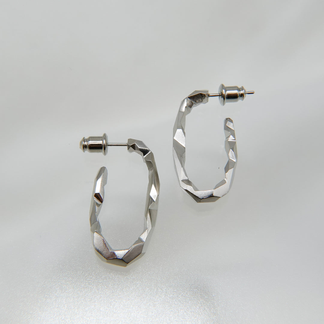 NEUTRAL RING pierced earring L