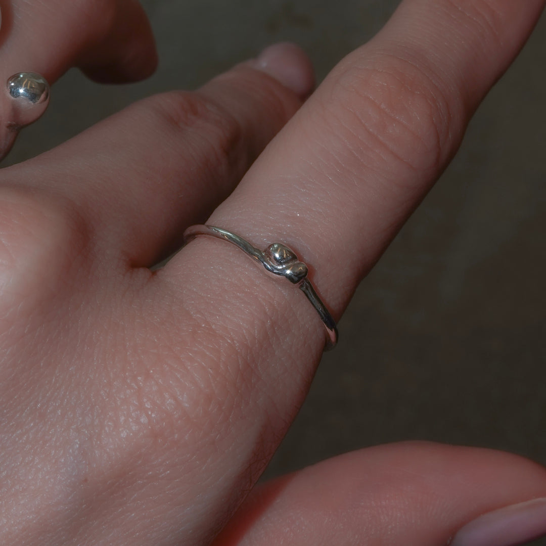 une ring-02