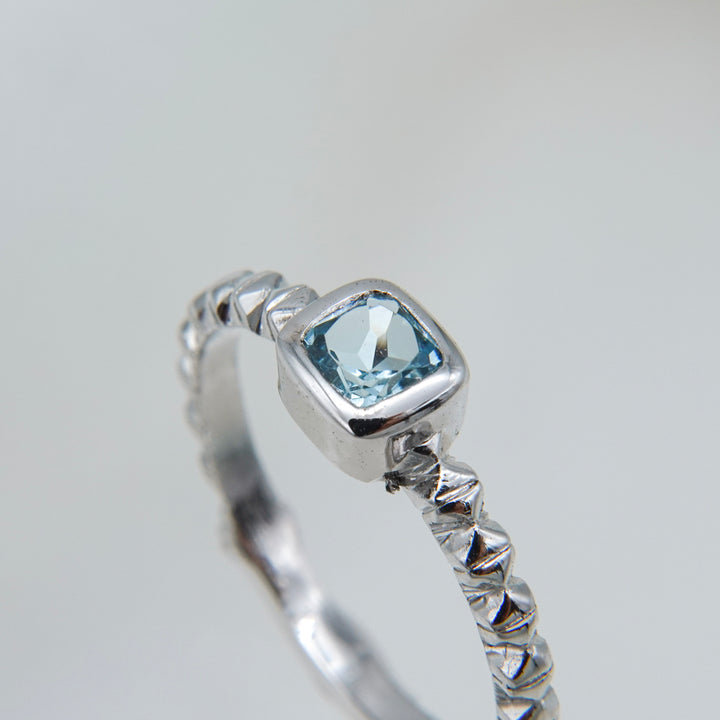 シルバーブルートパーズフィレンツェ彫りリング