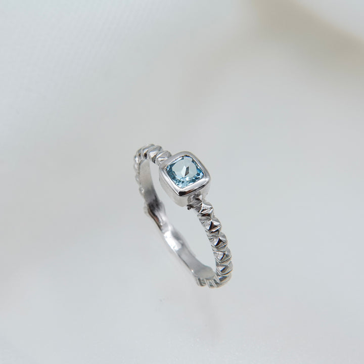 シルバーブルートパーズフィレンツェ彫りリング