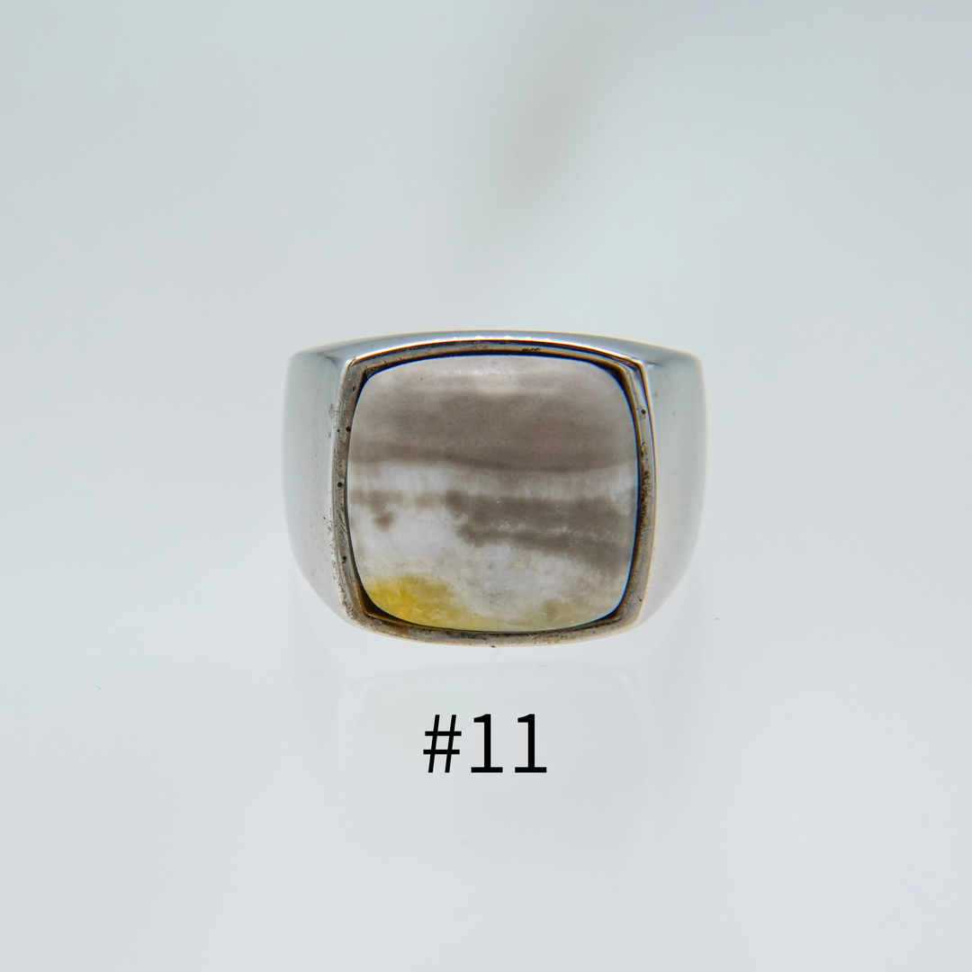Bumble bee Signet Ring