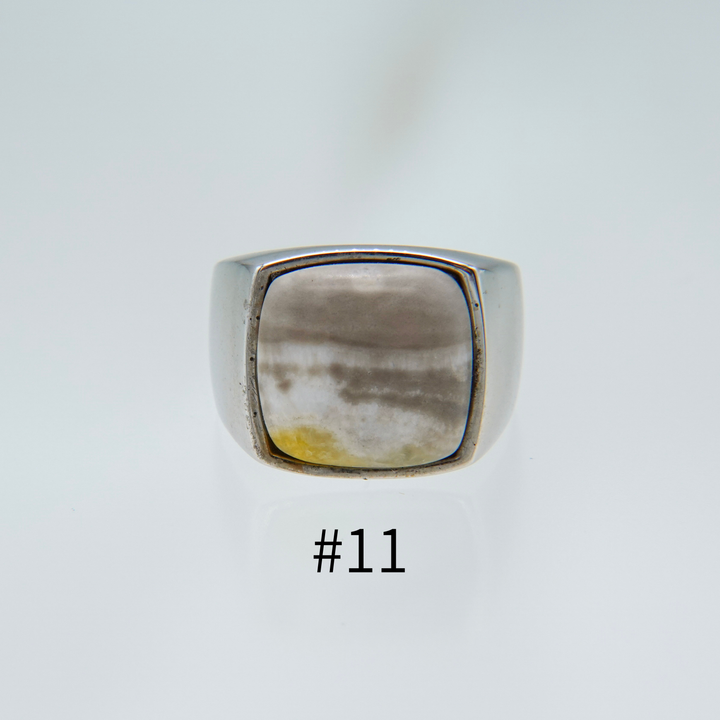 Bumble bee Signet Ring