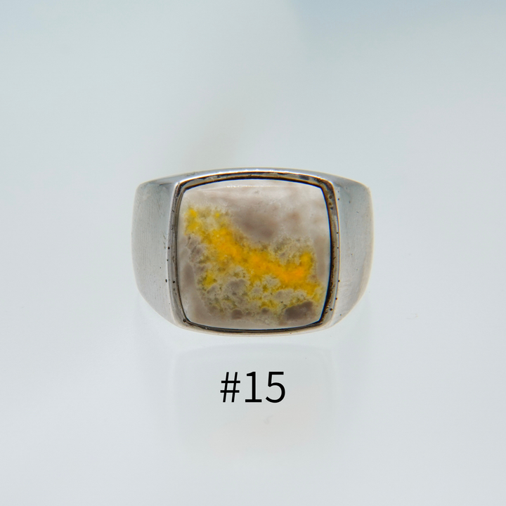 Bumble bee Signet Ring