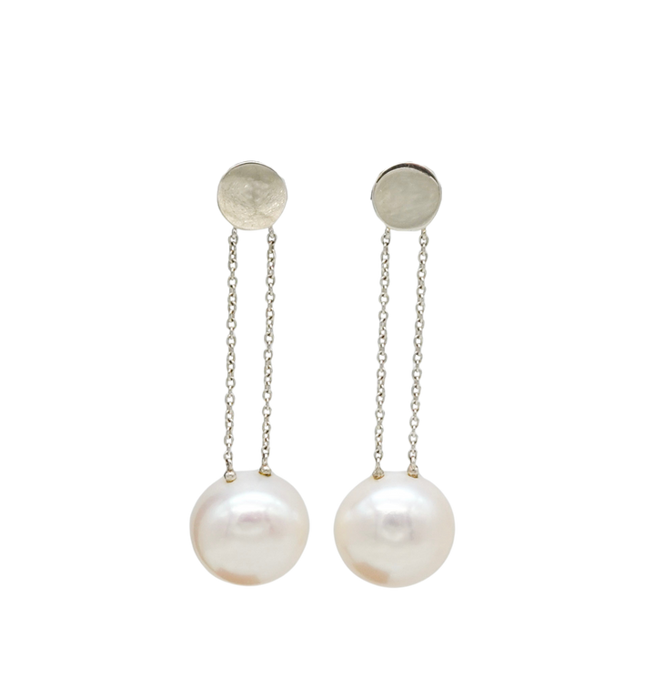 AMEMBO Silver Pearl Swing Pierced Earrings