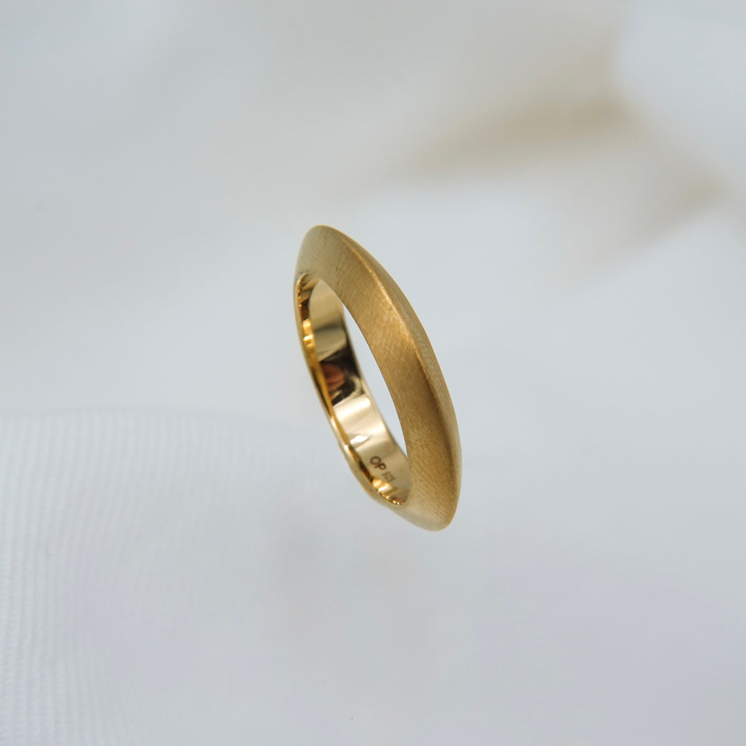 PLATE RING MATT VERMEIL