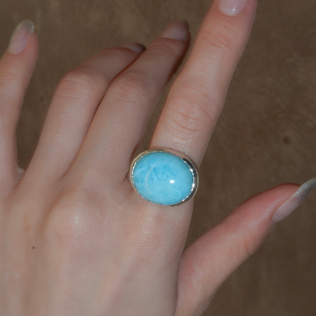 2068_Larimar