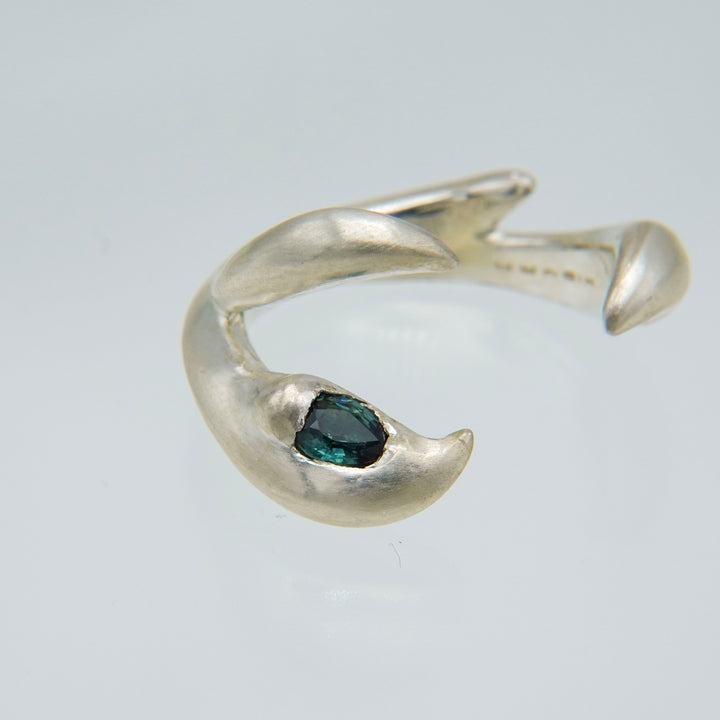 KÃNTI / Thorn Nectar (Teal Blue Sapphire)