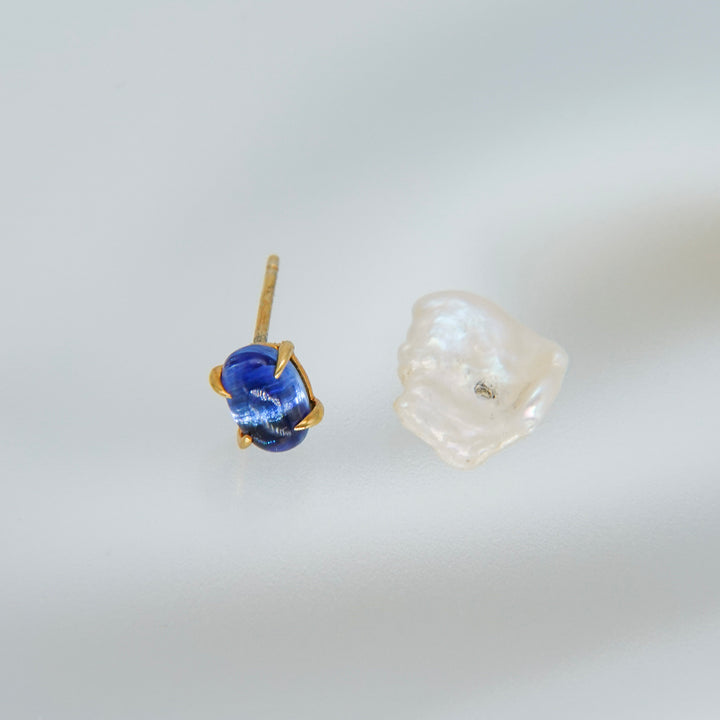 Katamimi pierced 60