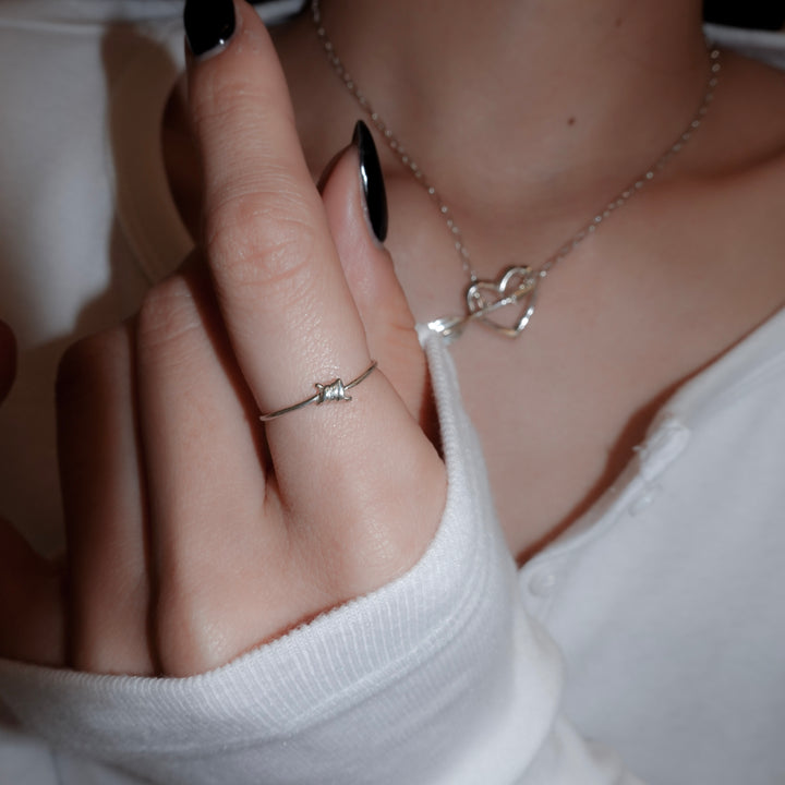 有刺鉄線リング