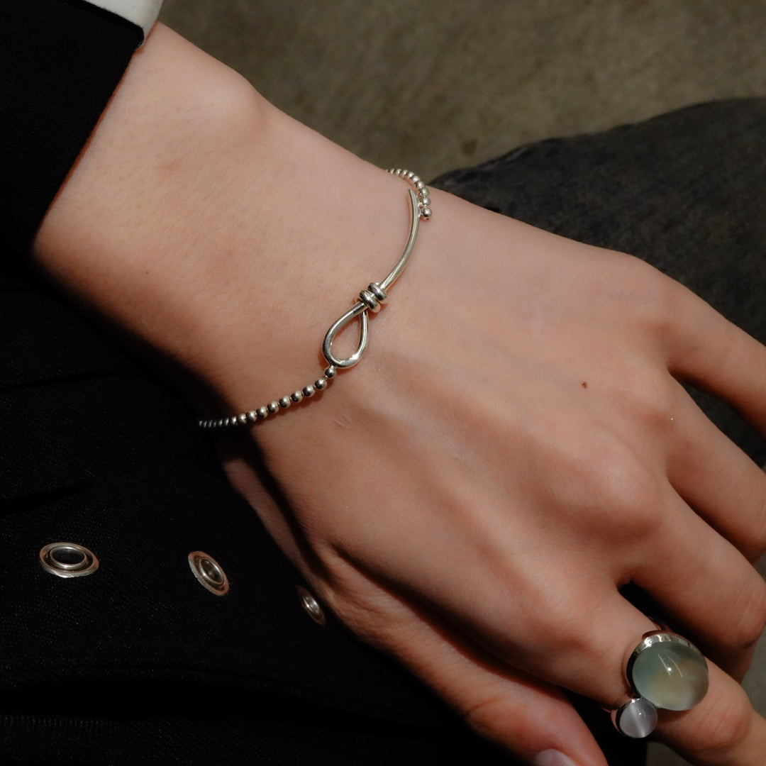 THREADS Silver Fishhook Bracelet