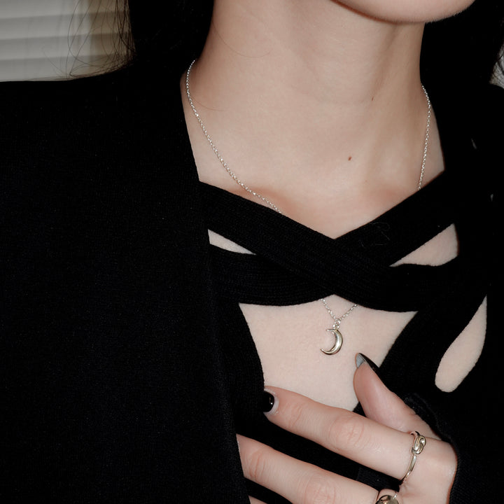 "Moon" charm necklace (SILVER)
