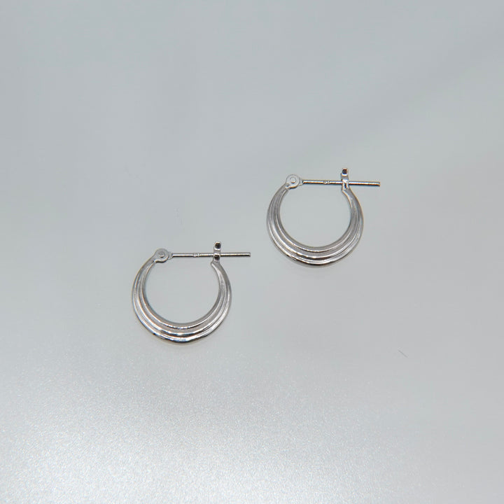 〈山〉シルバー年輪ピアス