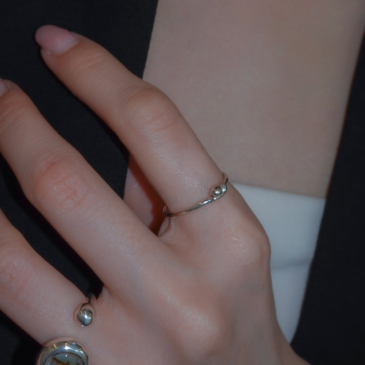 une ring-02