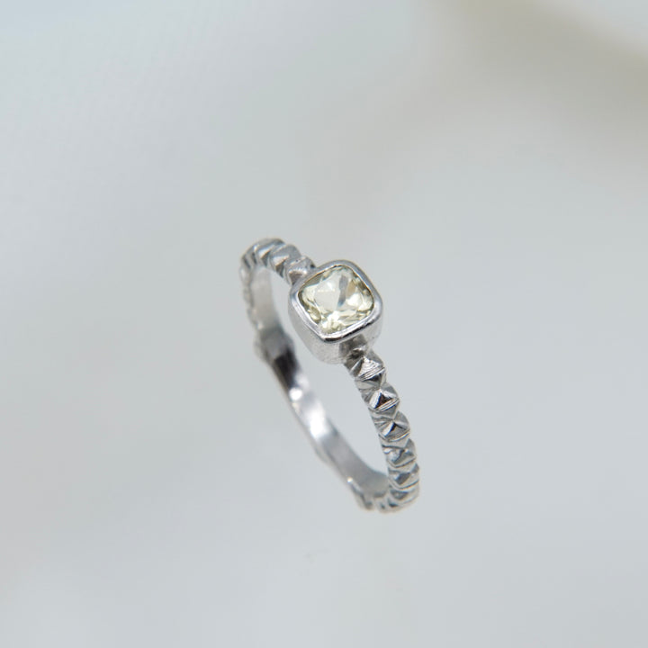 シルバーレモンクオーツフィレンツェ彫りリング