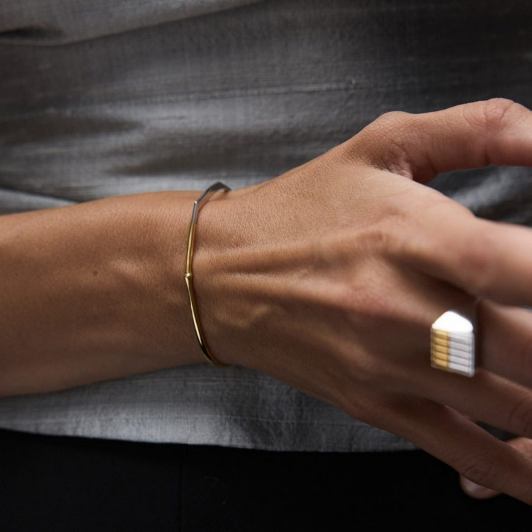 Bicolour Grass C-Bracelet