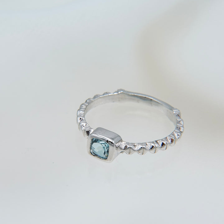 シルバーブルートパーズフィレンツェ彫りリング