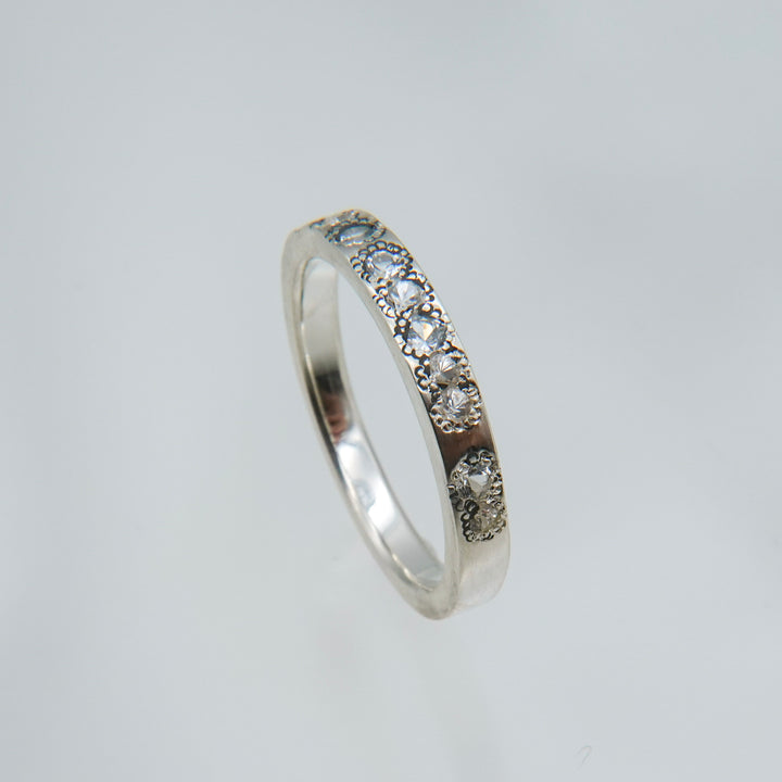 Tsuku Ring (White)