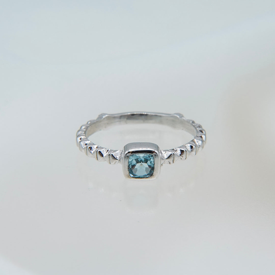 シルバーブルートパーズフィレンツェ彫りリング