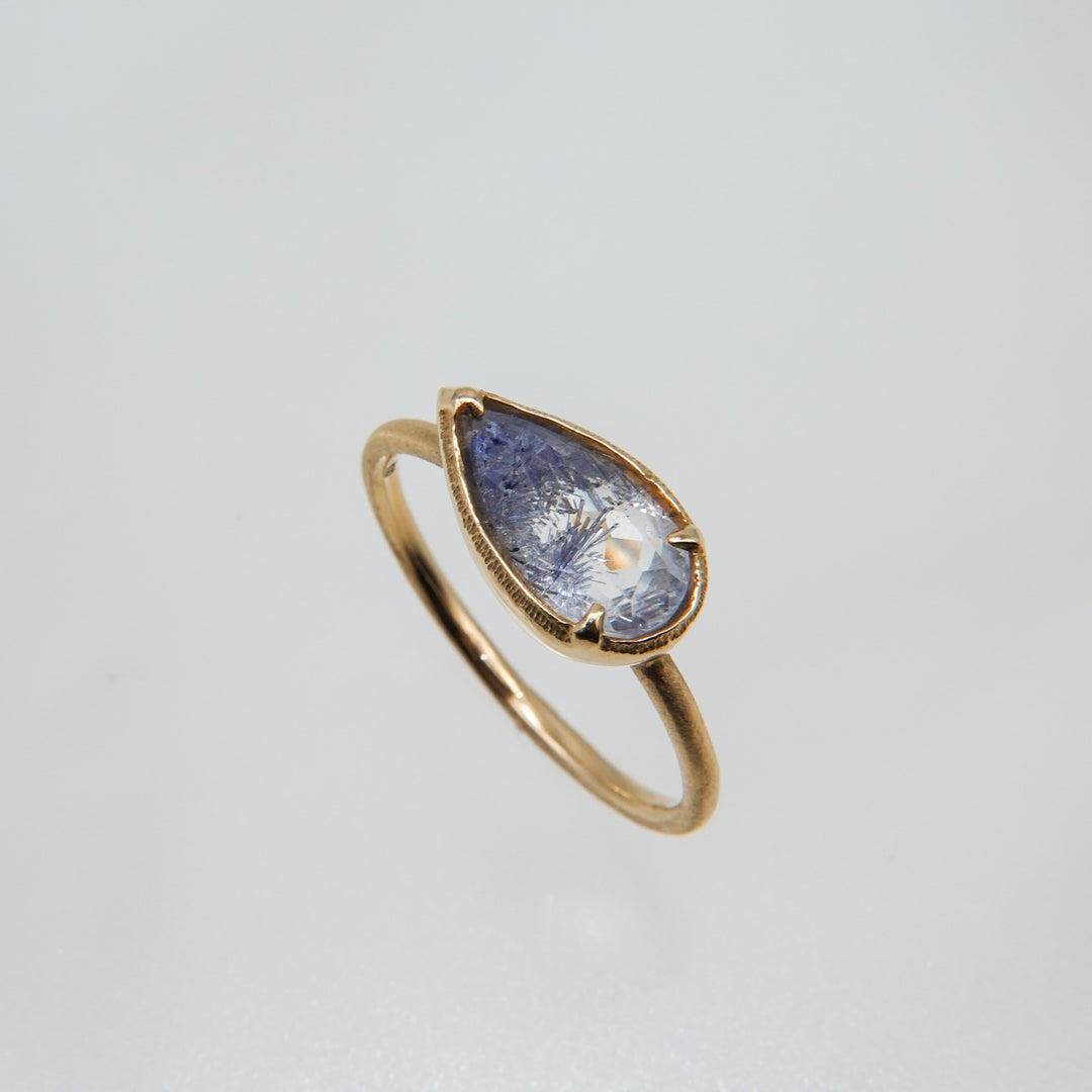 1914_Dumortierite in Quartz