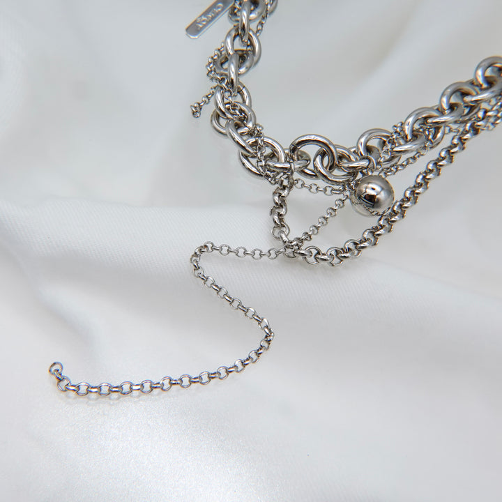 LEWIS NECKLACE