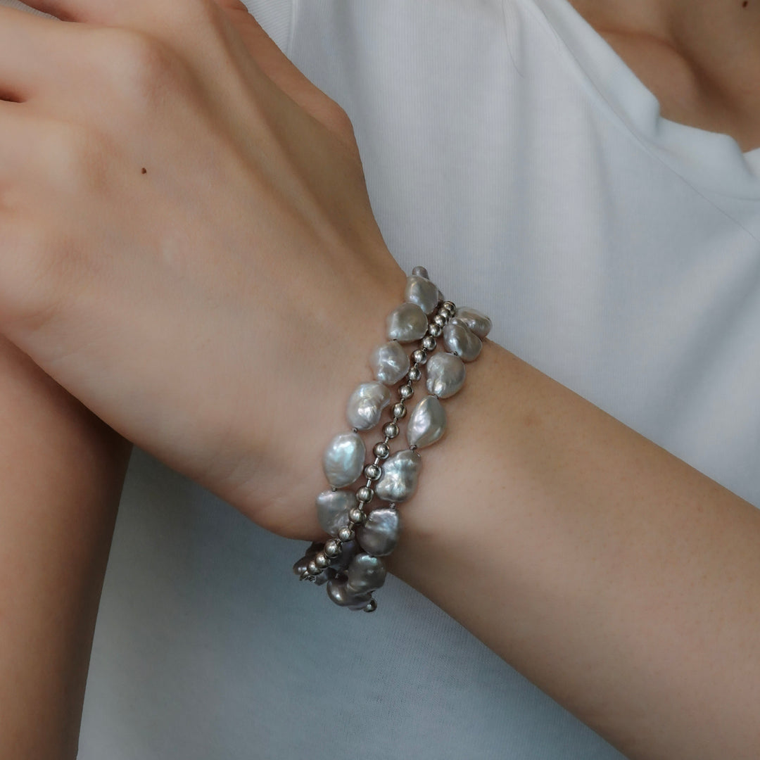 Ball Chain Necklace / Grey Keshi Pearl